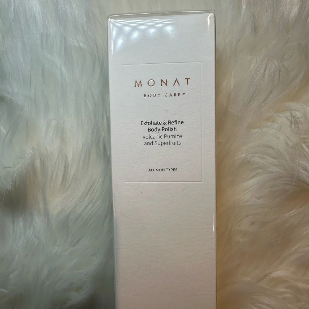 Monat Body Care - Exfoliate and Refine Body Polish - Picture 4 of 5